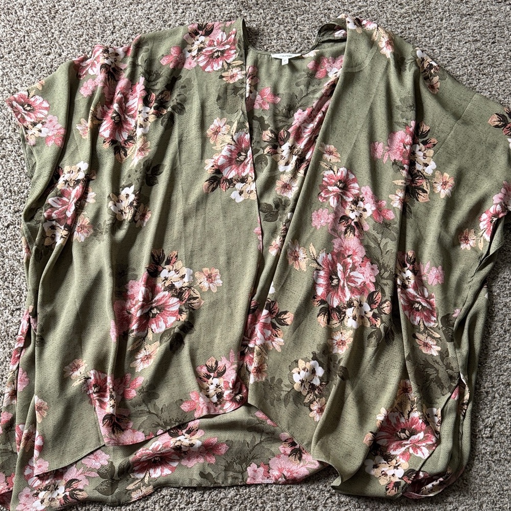 Maurices Floral Kimono-EUC/One Size